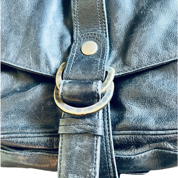 Kooba Hobo Bag 100% Leather in good condition Size Medium ajustable strap - Picture 2 of 15